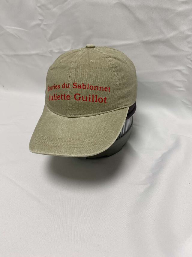 Casquette floquée avec texte