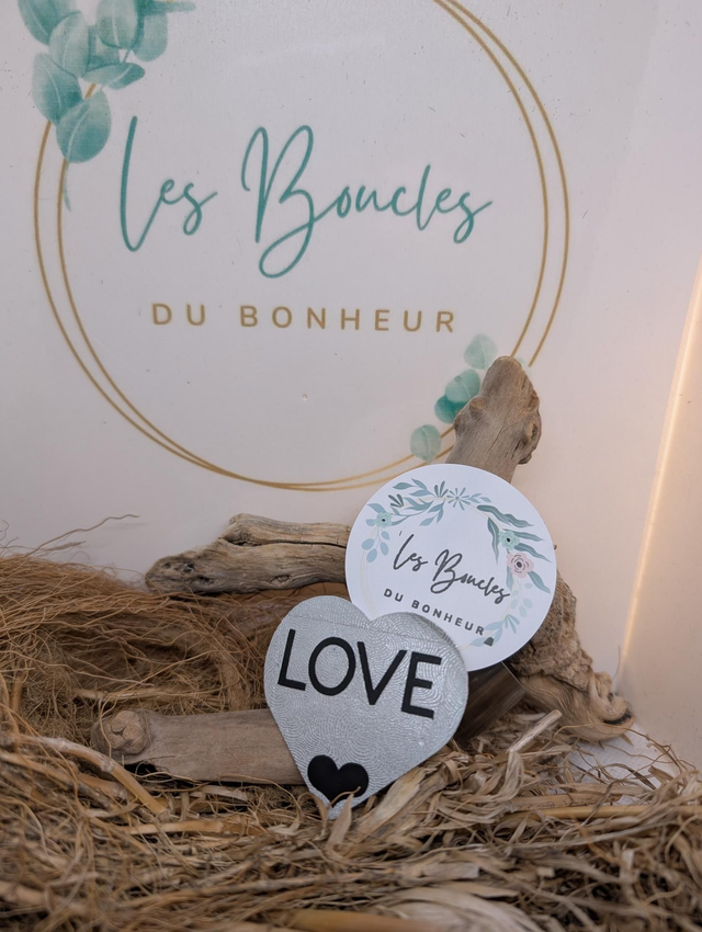Broche personnalisée Love (argenté) br038