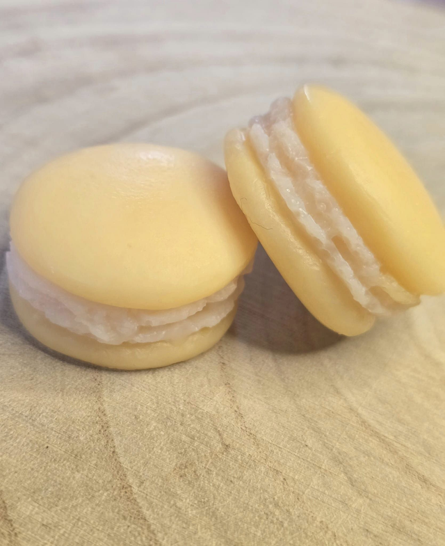  Macaron senteur ananas à l'unité.