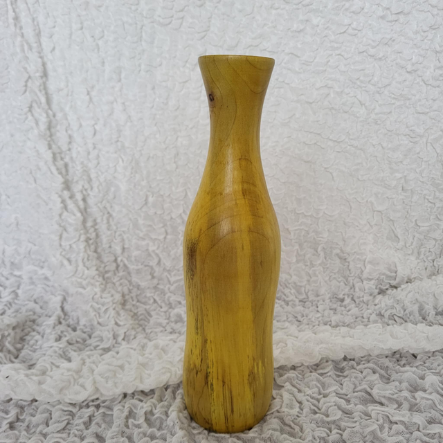 Vase en bois teinté Jaune