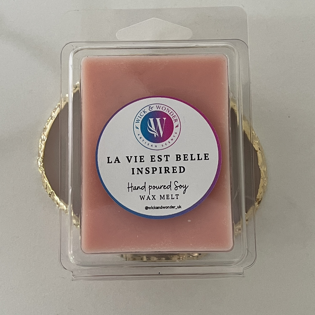 La Vie est Belle Inspired