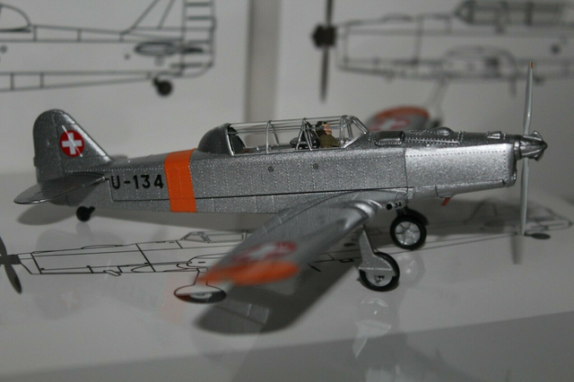 Pilatus P-2-06 U-134 Orange/Alu Dübendorf (1970), 1:72, ACE