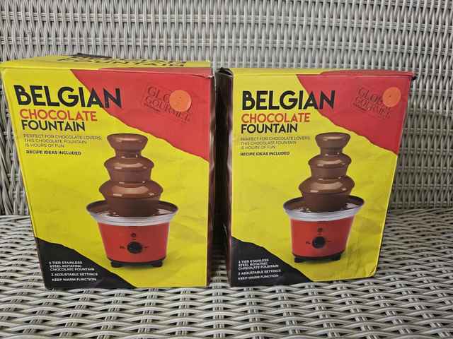 Mini chocolate fountain 