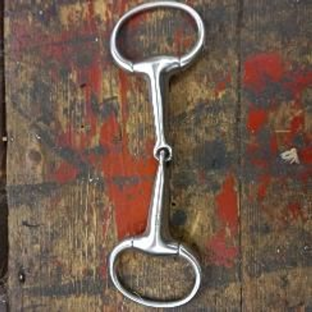 Eggbutt Snaffle Hallow Mouth 