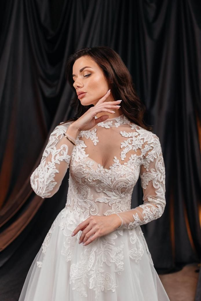 Robe de Mariée Princesse Dentelle Manches longues / Réf : RMP71