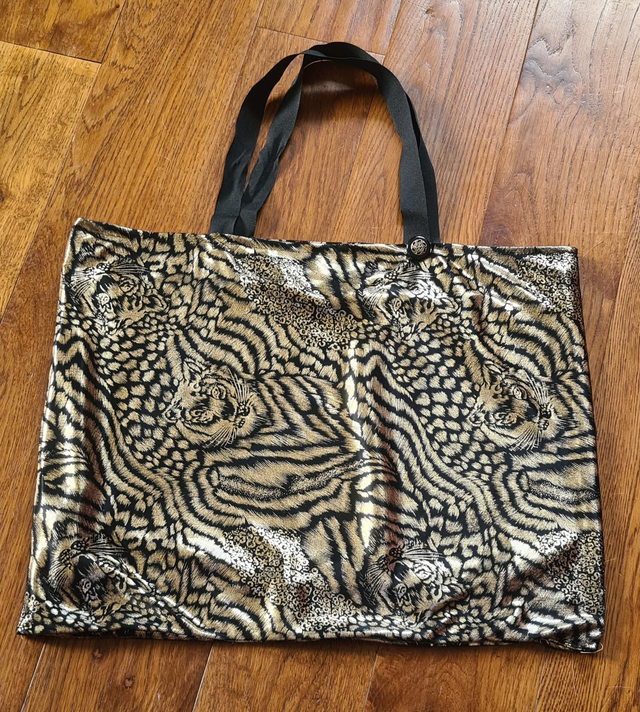 Black / Gold Tiger Tote Bag