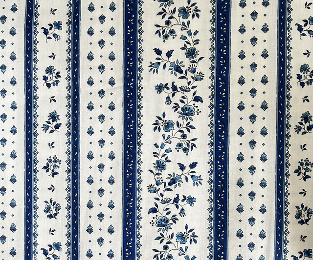 Tissu provençal fleuri bleu