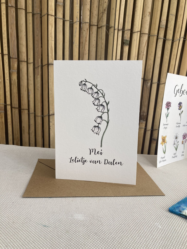 Ansichtkaart Geboortebloem Mei Lelietje van Dalen in kleur, inclusief envelop, van originele tekening, met of zonder tekst 