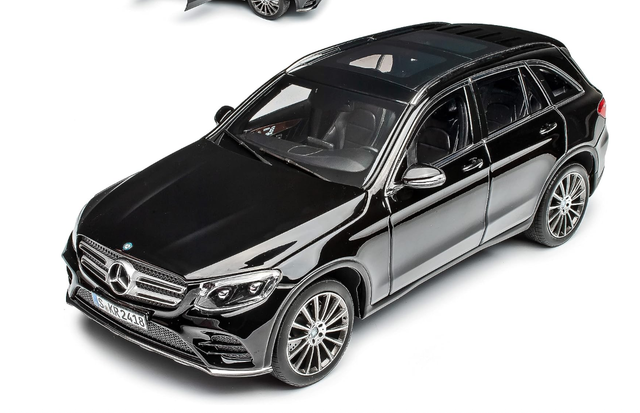 Mercedes Benz GLC 2015 schwarz Norev 1:18
