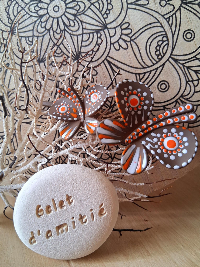 Pince à cheveux mandala papillons marron/blanc/orange