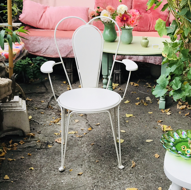 Weißer Metallstuhl Mid-Century Design