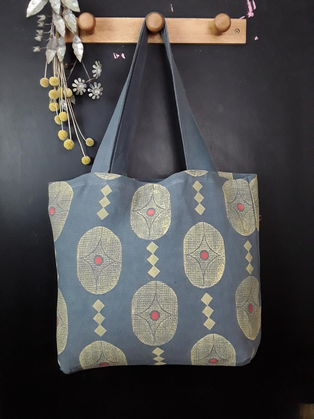 Cabas en lin vert de gris OVALE FIBRE et LOSANGES 