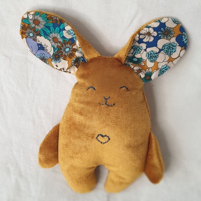 Aurore la Lapine - le Doudou Dodu