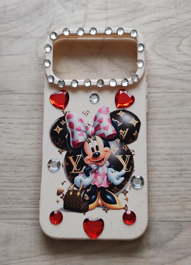 iPhone 17 Pro Max Minnie Mouse Designer Phone Case 