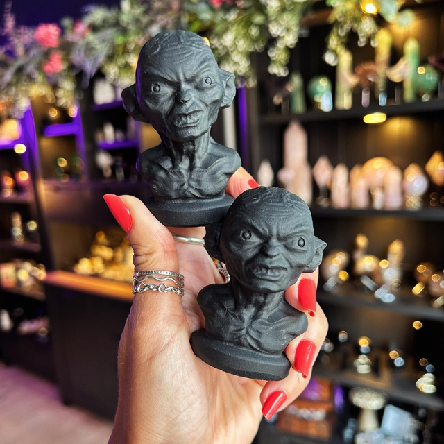 Gollum LOTR Obsidian Carving R28H