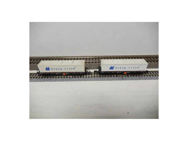 2 wagons hapaglloyd Arnold N