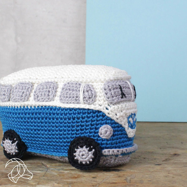 Crochet Retro Campervan - Make your own crochet campervan kit 