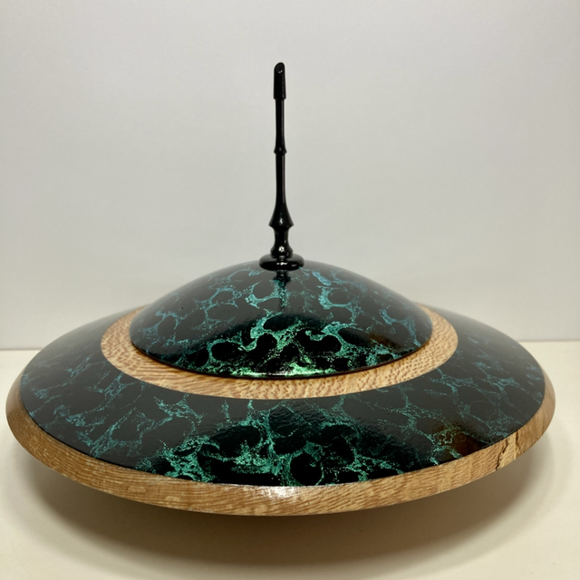 London plane Finial pot