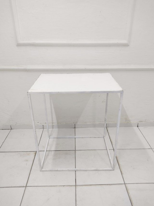 MESA BRANCA TAM. G  - LOCAÇÃO 