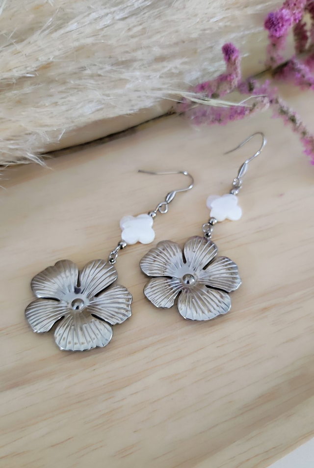Boucles d'oreilles Fleur et Trèfle Nacre