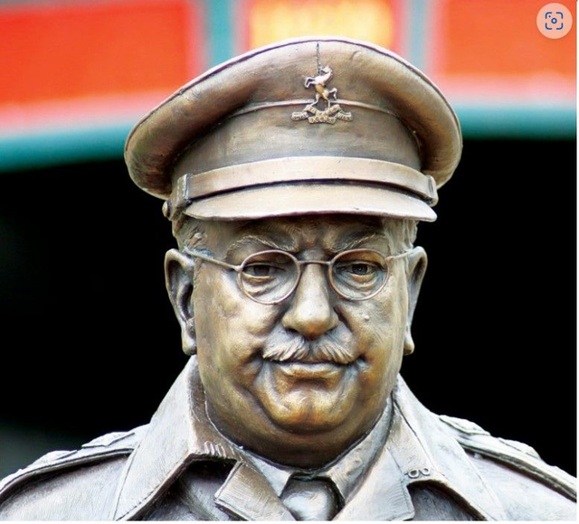 Walking tour voucher 2026. Full instructions on E ticket.