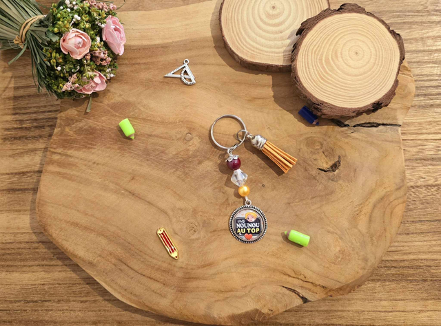 Porte clé Cadeau de fin d'année nounou  Jaune