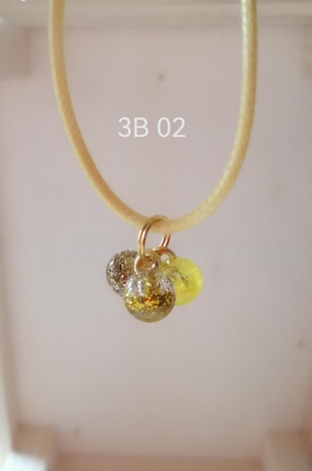 Collier 3B 02