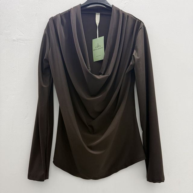 Blusa cuello holgado 