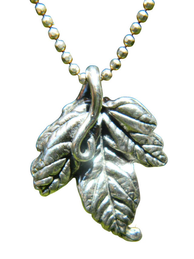 Small Silver leaf necklace