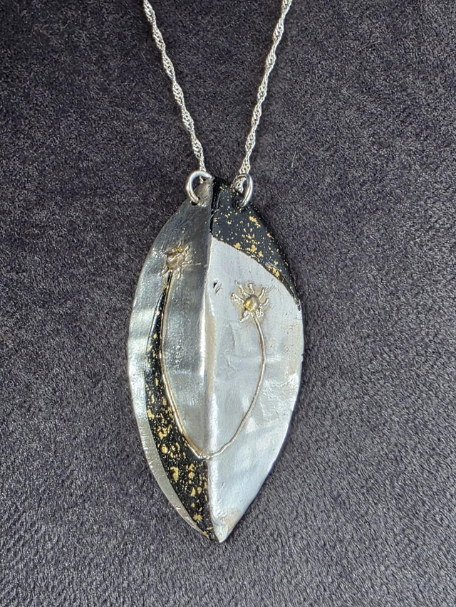 Maki-e necklace "Sun" - (MKN3)