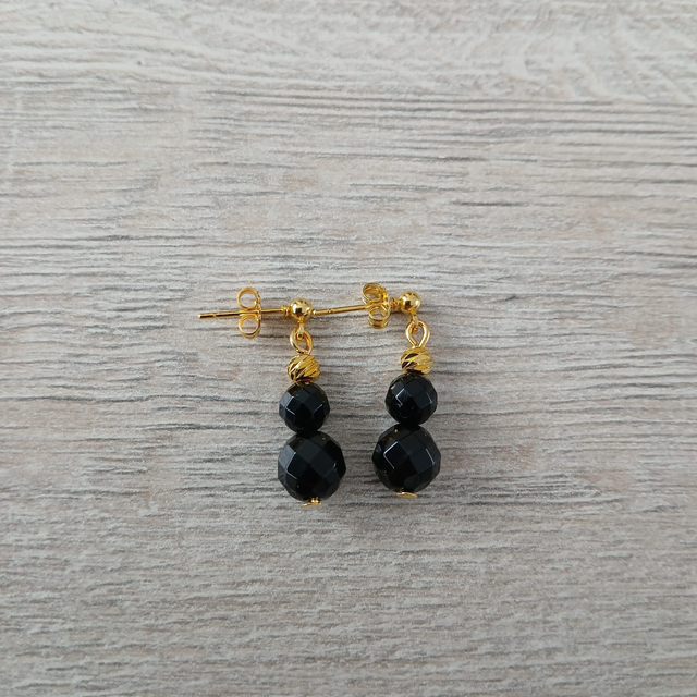 Oorbellen – Onyx – goudkleurig RVS (1.287)