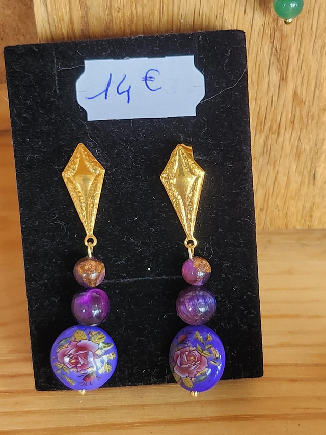 Boucle d’oreille pierre de fleur