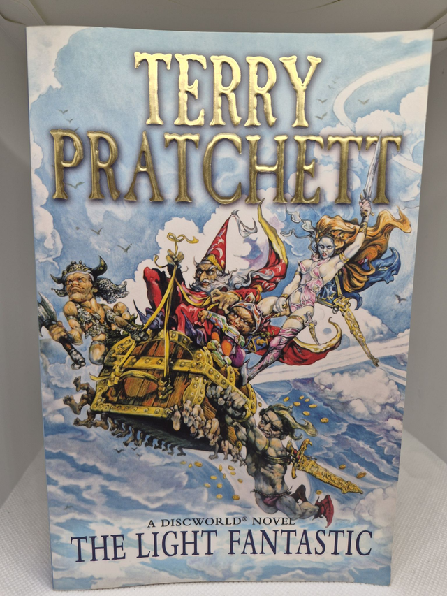 Terry Pratchett - The Light Fantastic
