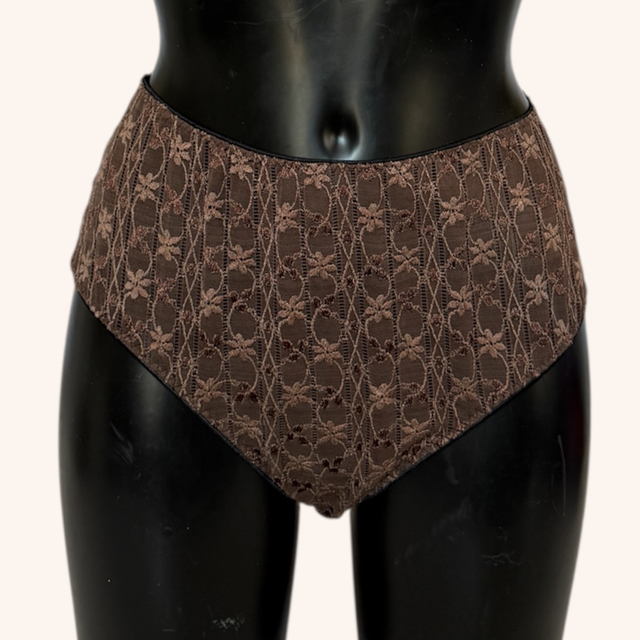 Culotte dentelle chocolat 
