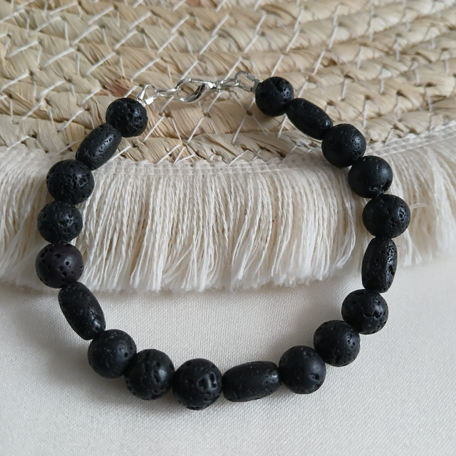 ames armband Lavasteen – RVS sluiting (1.356)