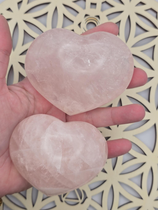 Quartz rose forme cœur