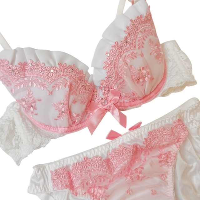 White and pink floral embroidered Japanese Bra + Underwear Set UK 32B  