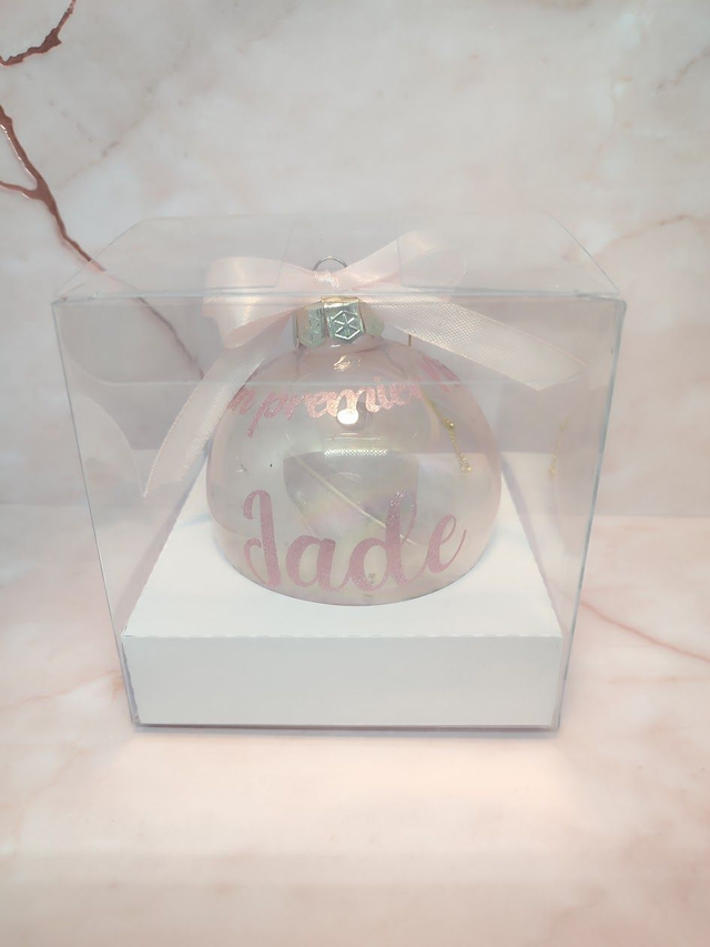 Boule de Noel en verre et son coffret cadeau