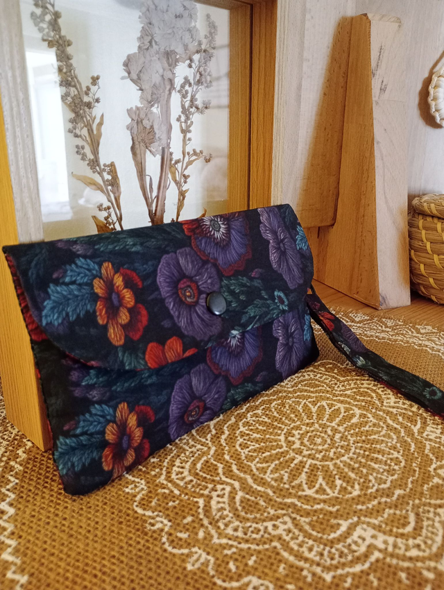 Pochette avec dragonne