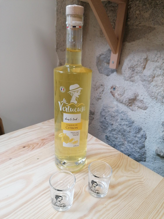 Liqueur De Citron La Vertueuse. 70cl