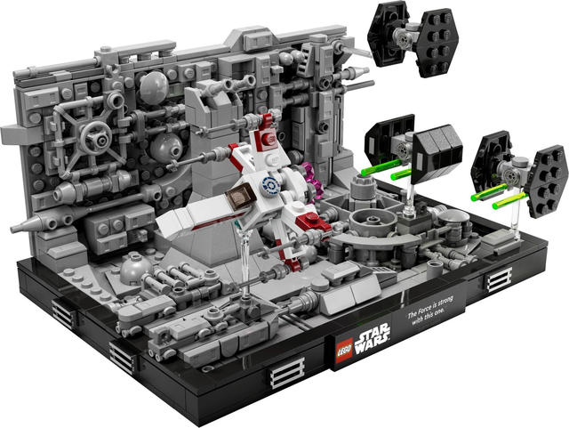 LEGO® Star Wars 75329 Death Star™ Trench Run Diorama