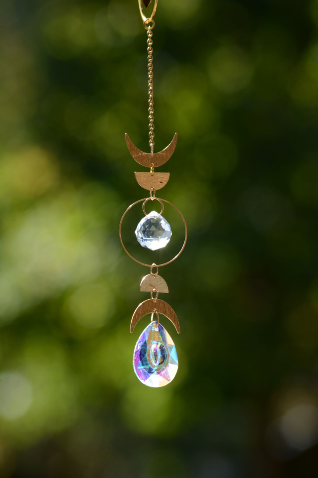 Attrape Soleil d&#039;intérieur Upcyclé, Double prisme - CYCLE LUNAIRE - Chambre à Air Valorisée &amp; Perles Recyclées - Pièce Unique (1)