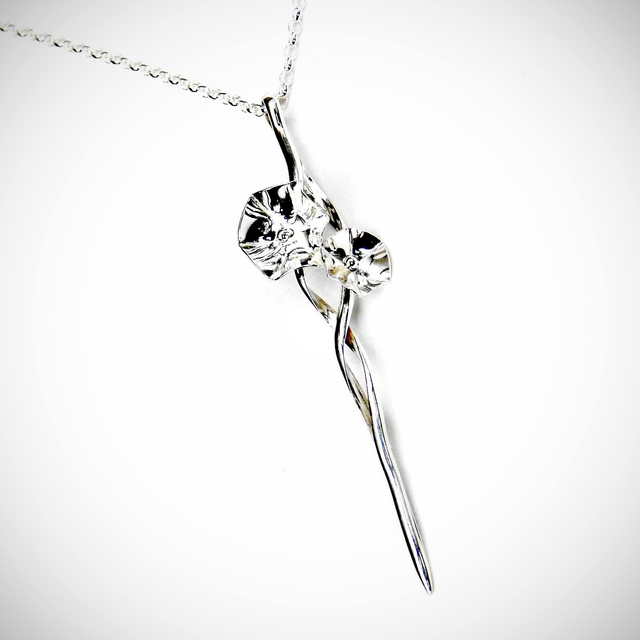 Sparkle Twist Pendant