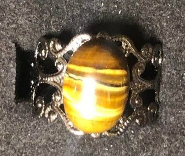 oeil de tigre (bague baroque noire) 