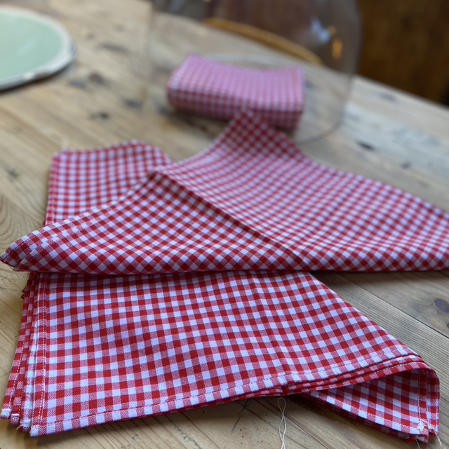 Serviette vichy rouge et blanc (vendue à l’unité)