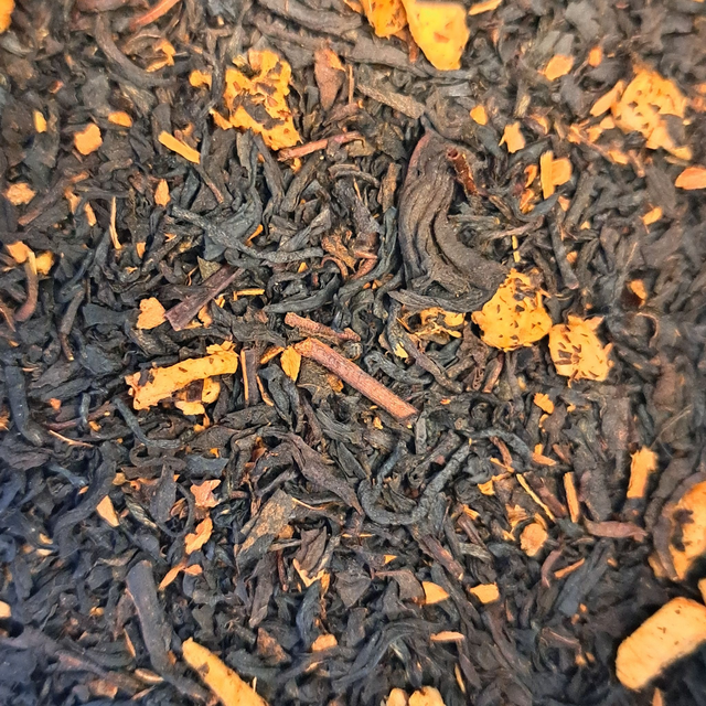 THE NOIR ASSAM BIO POMME CANNELLE