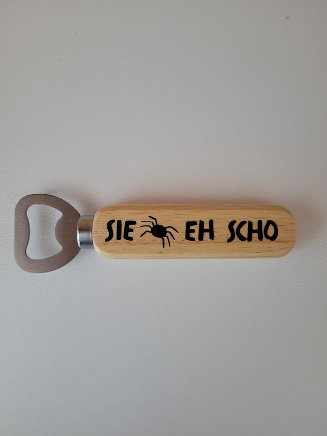 Flaschenöffner sie spinnt