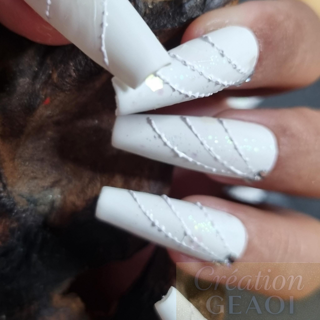 Tout en blanc little coffin L créer a la commande délai 7 jours