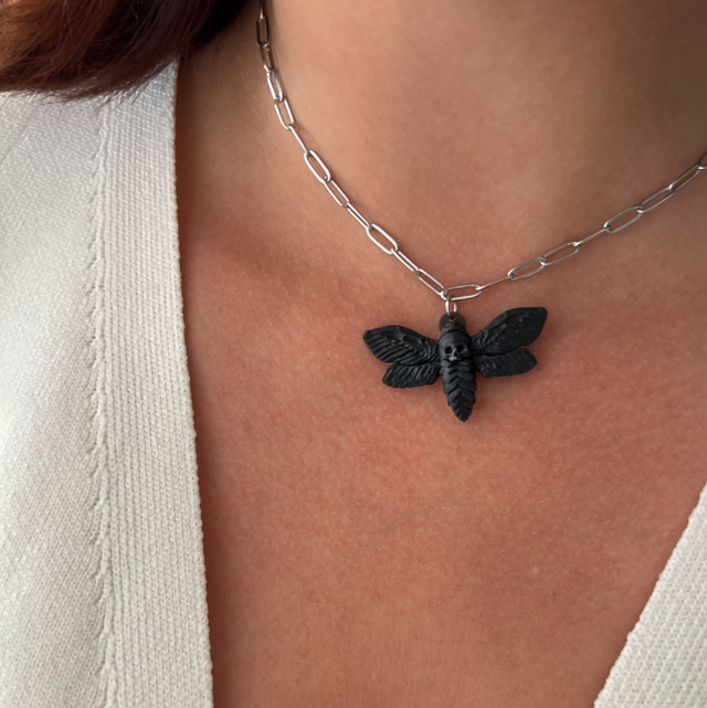JUAN - Collier papillon sphinx en acier inoxydable 