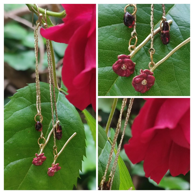Boucles d&#039;oreilles grenat&amp; fleurs rouges sans nickel 
